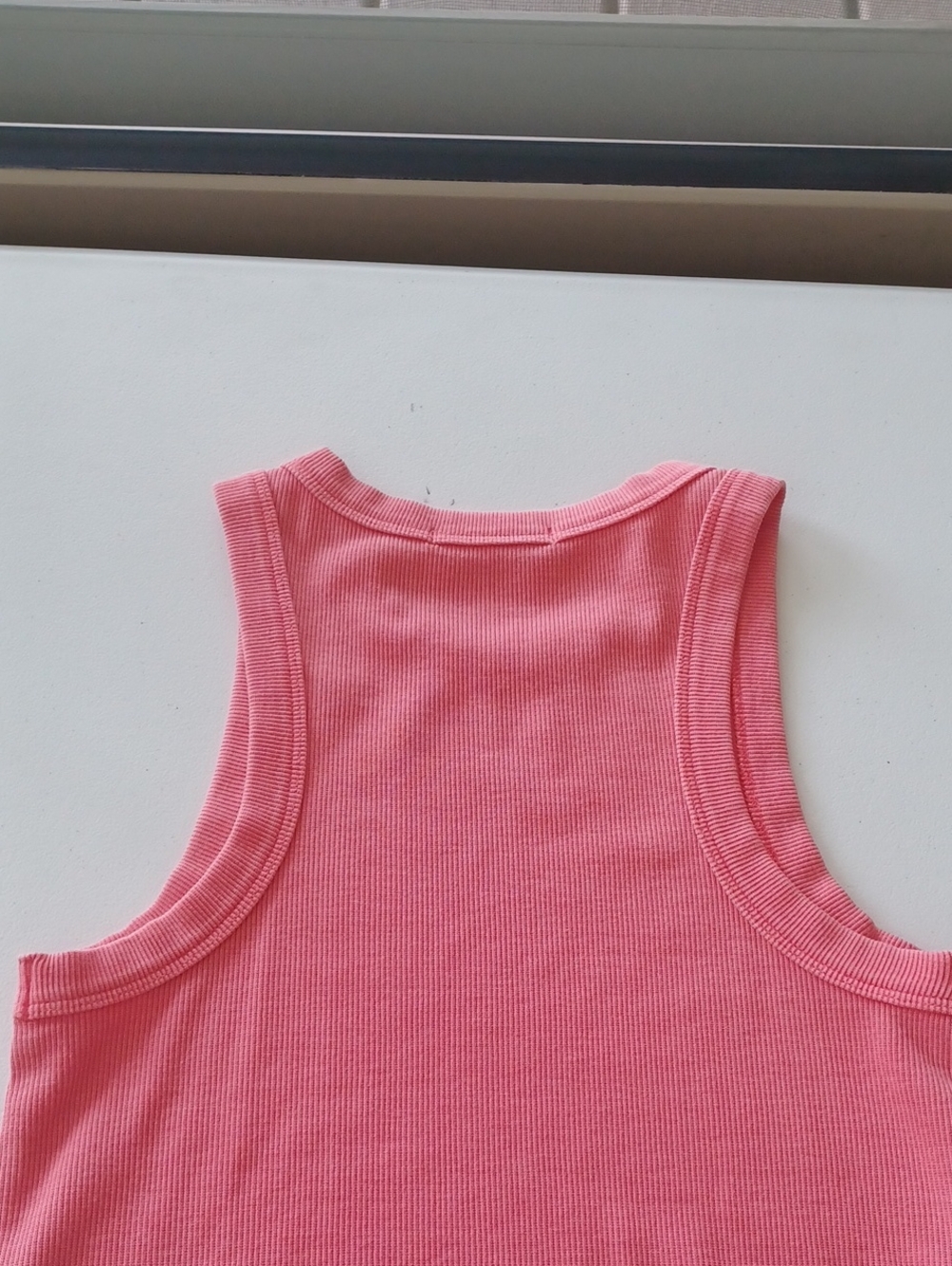 Marine Layer Lexi Rib Sun-In High Neck Crop Tank, Hibiscus Pink, Small - Picture 5 of 7